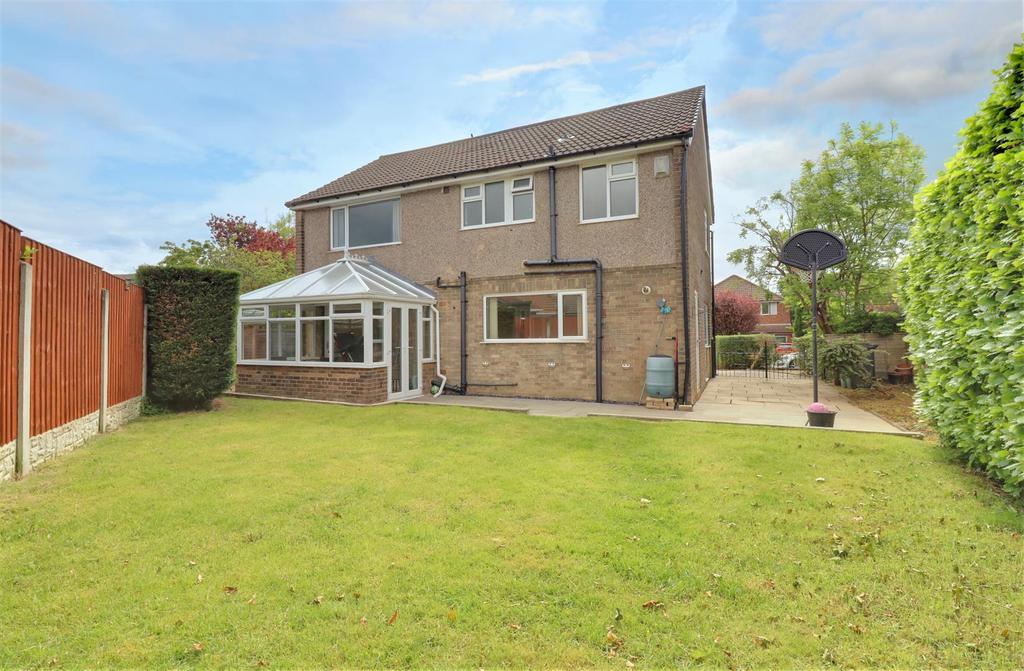 Rockwood Road, Calverley, Pudsey 4 bed detached house £525,000
