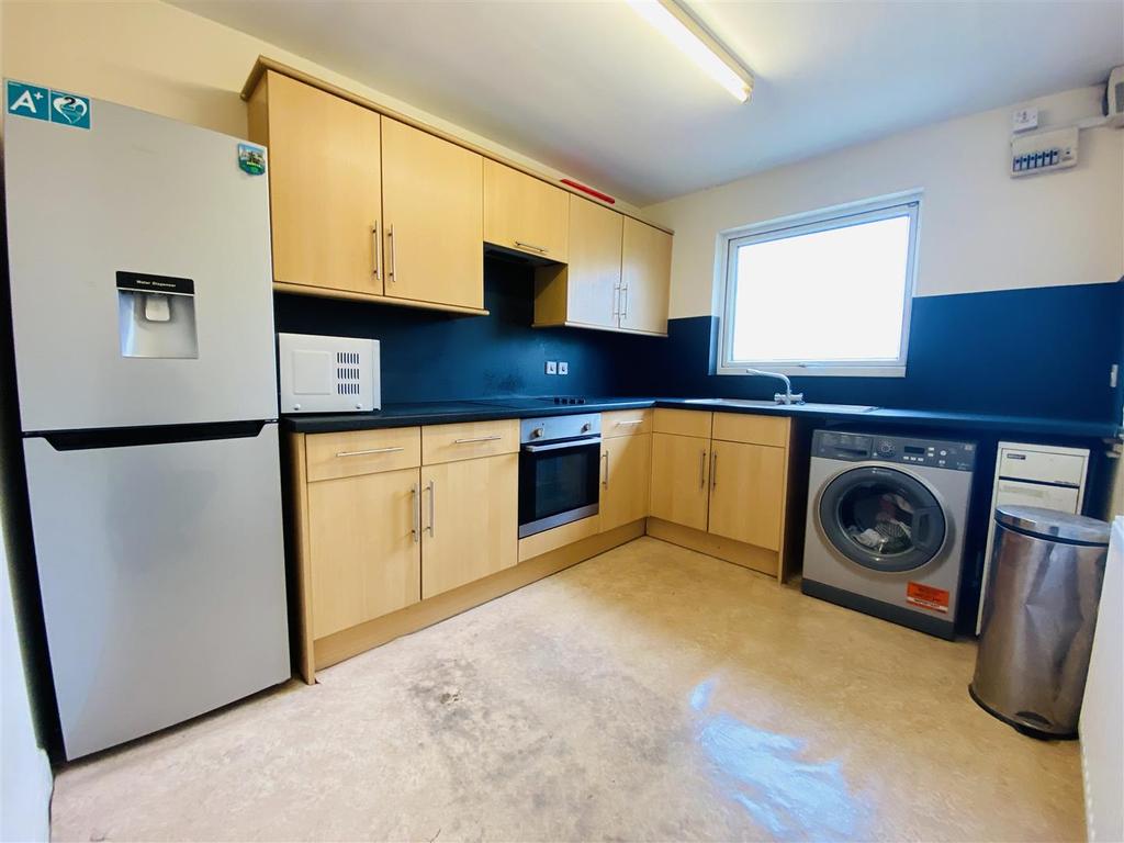 Portholme Court, Selby 2 bed apartment £80,000