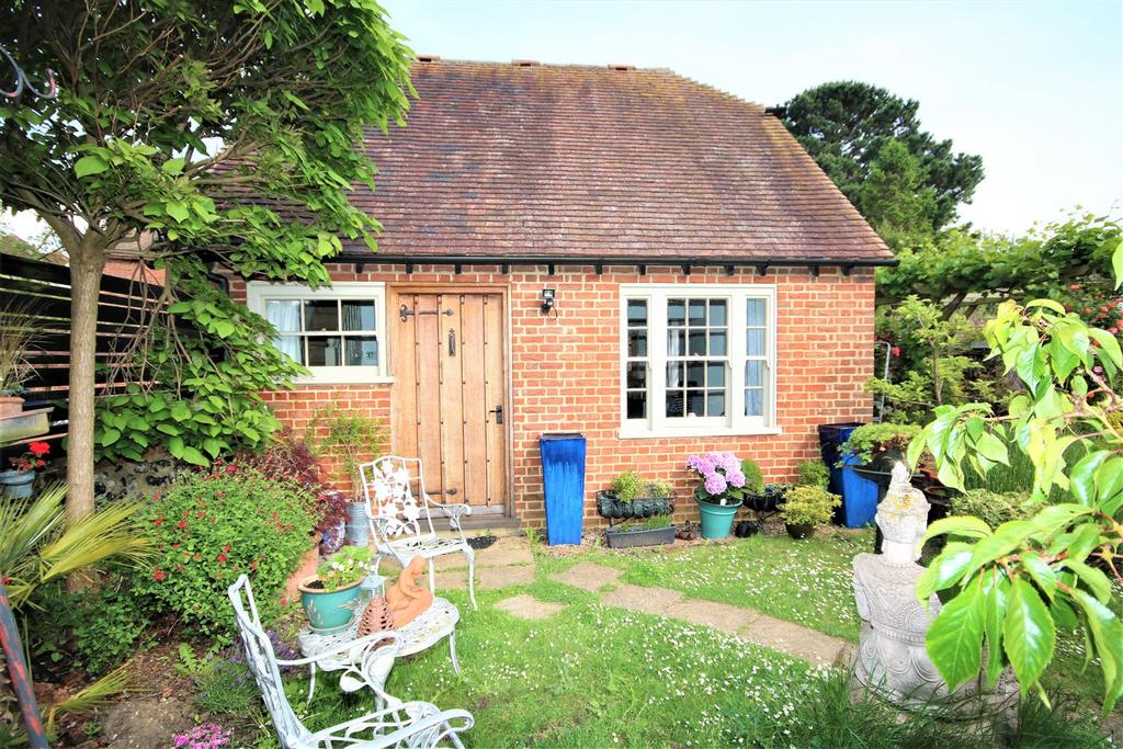 Brent Hill, Faversham 1 bed house £1,000 pcm (£231 pw)