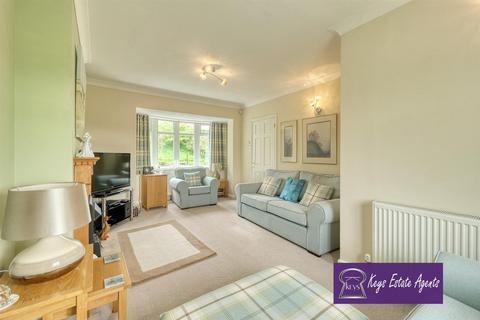 Hillcrest Cheadle Road, Draycott, Stoke-on-trent, ST11 9RQ