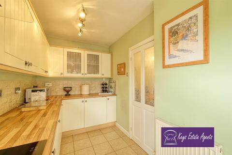 Hillcrest Cheadle Road, Draycott, Stoke-on-trent, ST11 9RQ