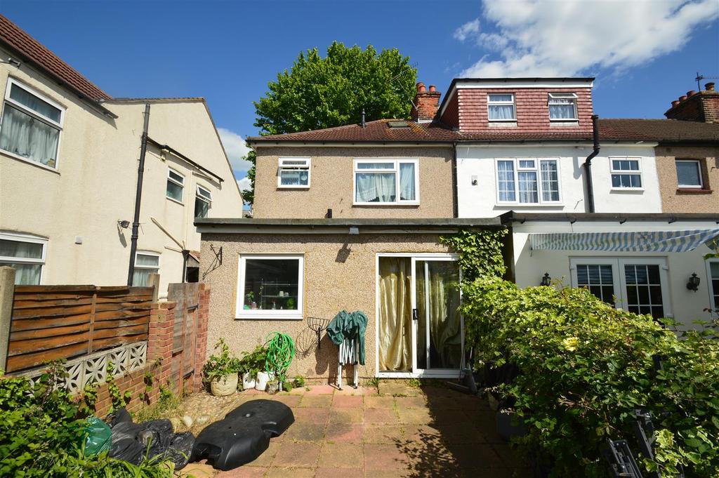 Chesterfield Road, Enfield, EN3 6BE 3 bed end of terrace house £400,000