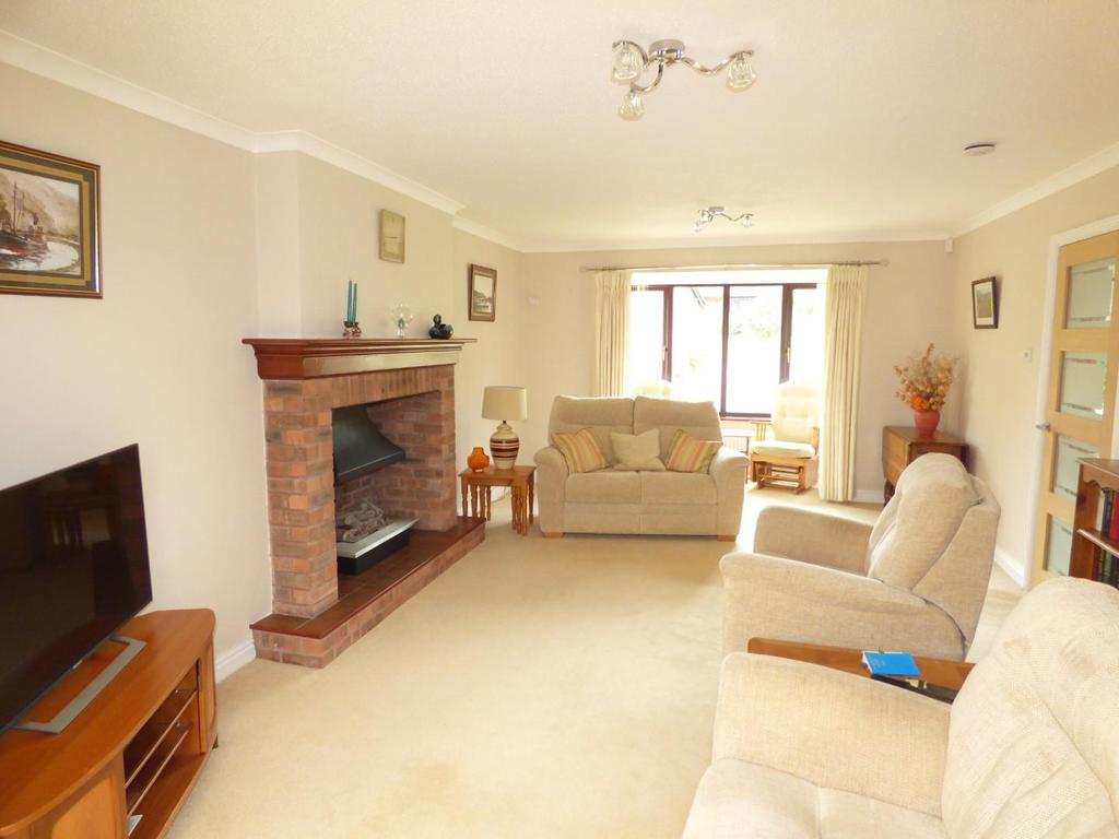 St. Marys Acre, Bearley, StratforduponAvon 4 bed detached house for