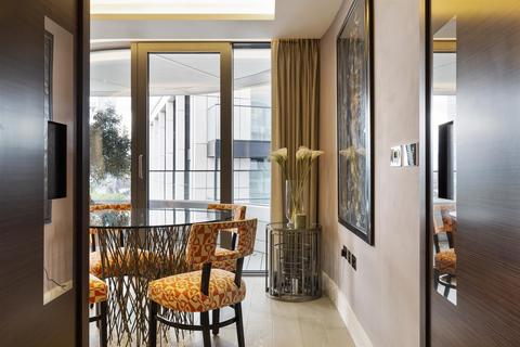 2 bedroom flat for sale - Tower One, The Corniche, 24 Albert Embankment, London, SE1