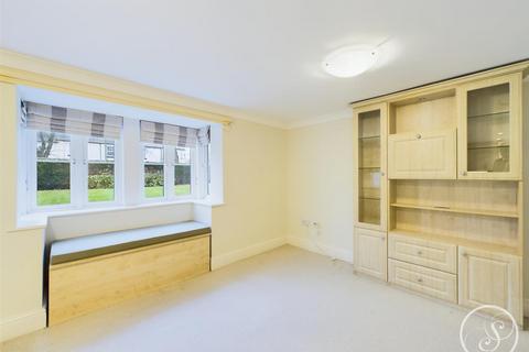 2 bedroom flat to rent, Lime Tree Lodge, 426 Street Lane, Leeds