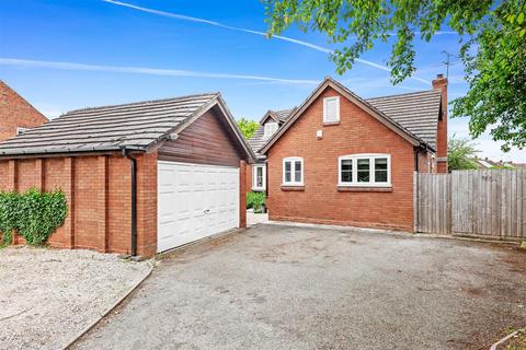 5 bedroom detached house for sale - Droitwich Road, Fernhill Heath, Worcester