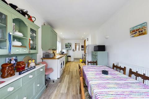66 Bessingby Road, Bridlington, YO16 4SH