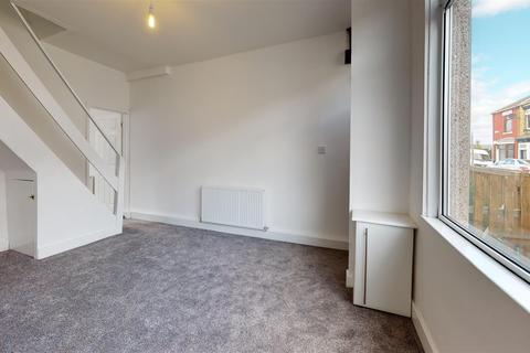 2 bedroom terraced house to rent - Frederick Street, Middlesbrough