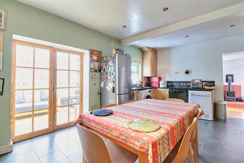 21 Canada Drive, Rawdon, Leeds, LS19 6LU