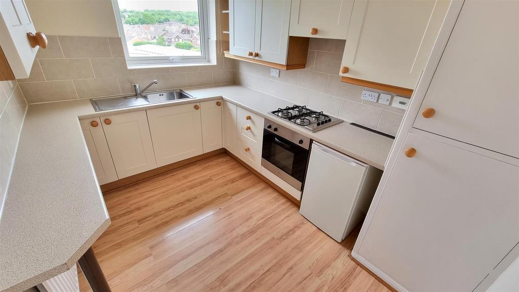 Howbeck Road, Arnold, Nottingham 2 bed £650 pcm (£150 pw)