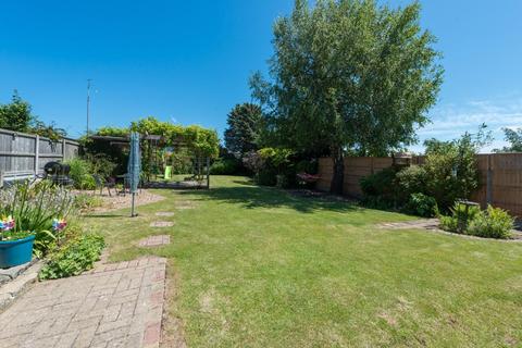 11 Foads Hill, Cliffsend, Ramsgate, CT12 5EL