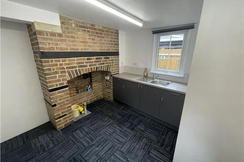 Office to rent - Knightrider Street, Maidstone, Kent, ME15 6LP