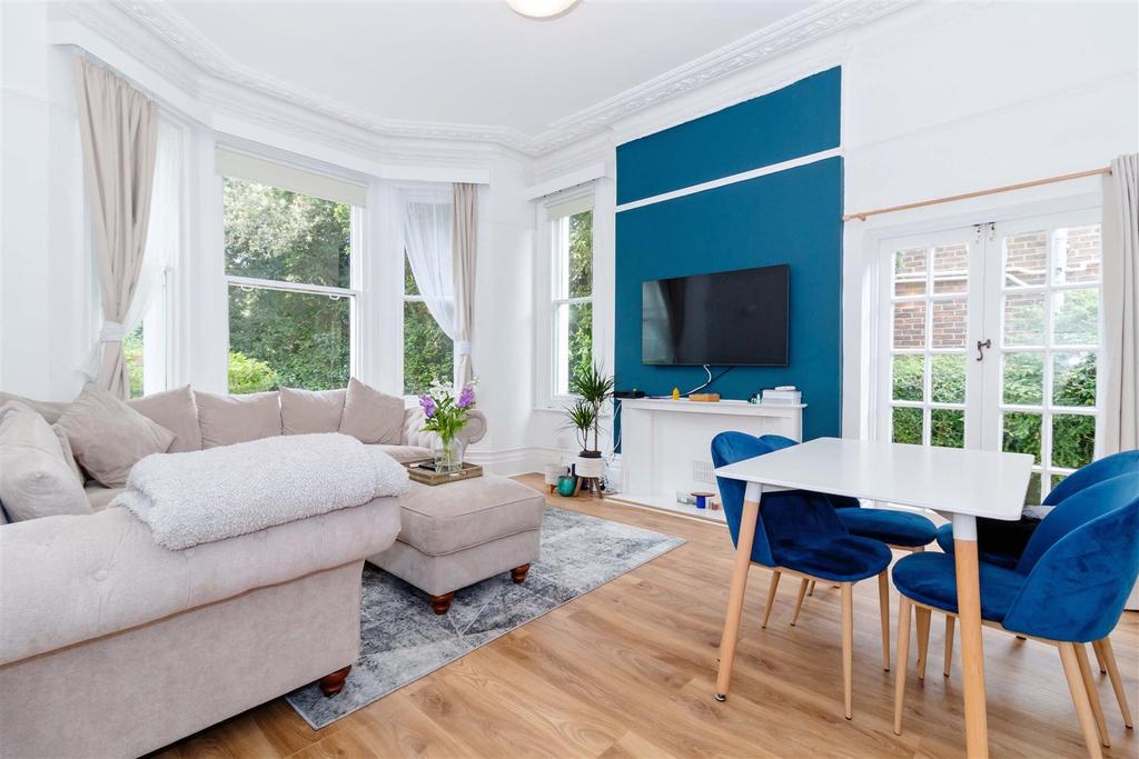 Belsize Road, Worthing 1 bed flat for sale £230,000