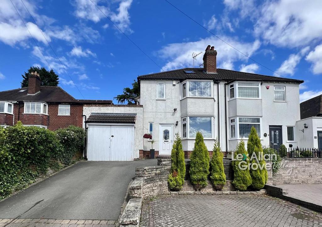 Stourbridge Road, Hagley, Stourbridge 3 bed semidetached house £395,000