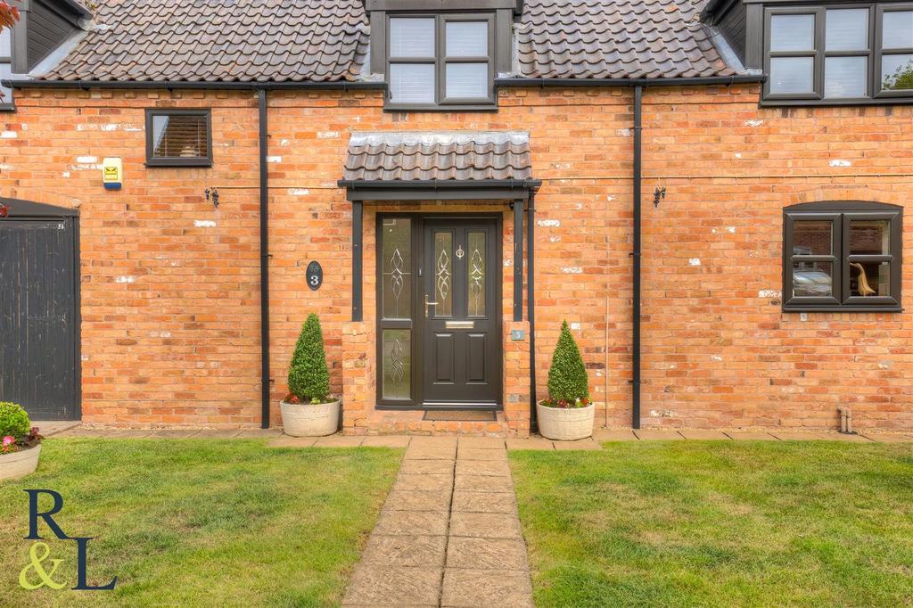 Manor House Drive, Wysall, Nottingham 3 bed terraced house for sale £