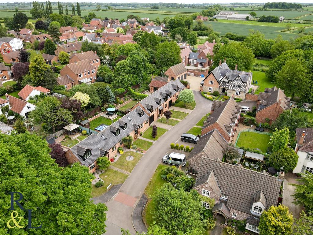 Manor House Drive (1).jpg