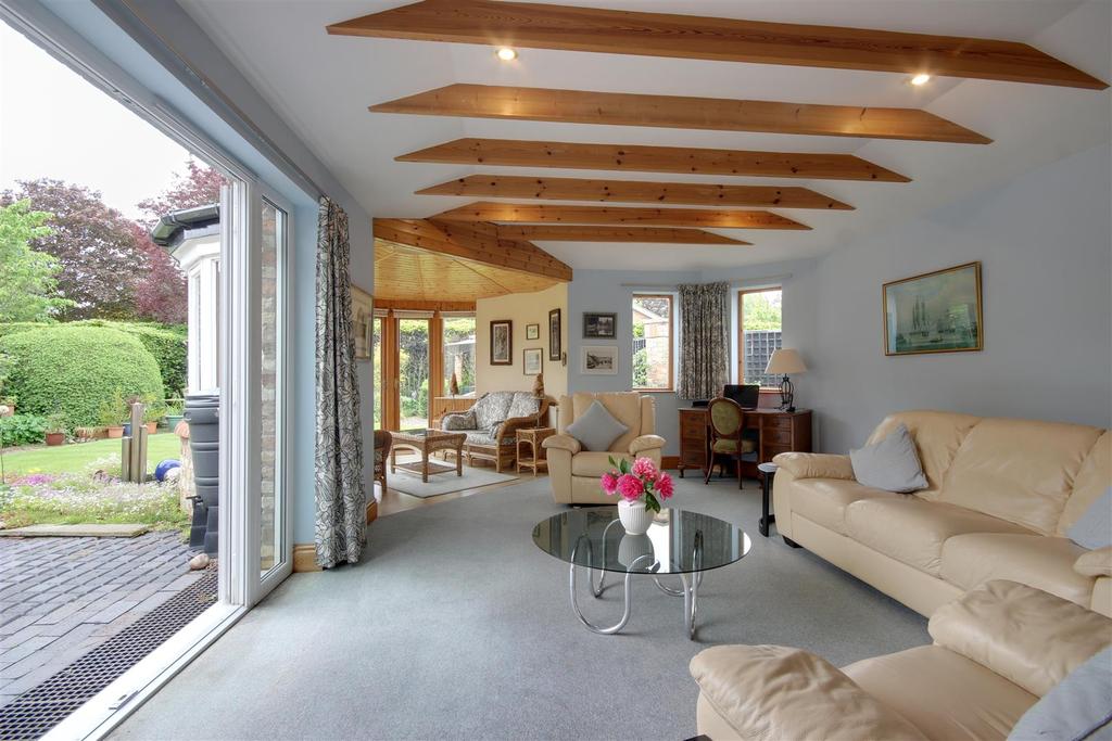 The Park, West Leys Road, Swanland 4 bed house £599,950