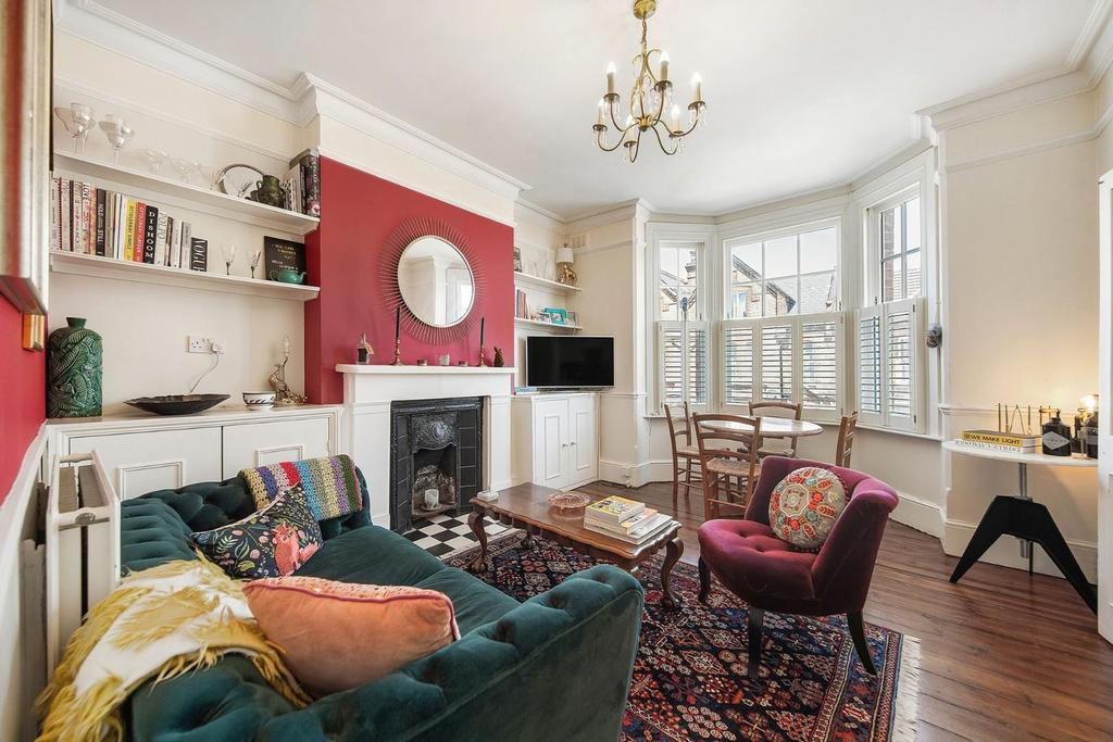 Thornbury Road, SW2 2 bed flat for sale £460,000
