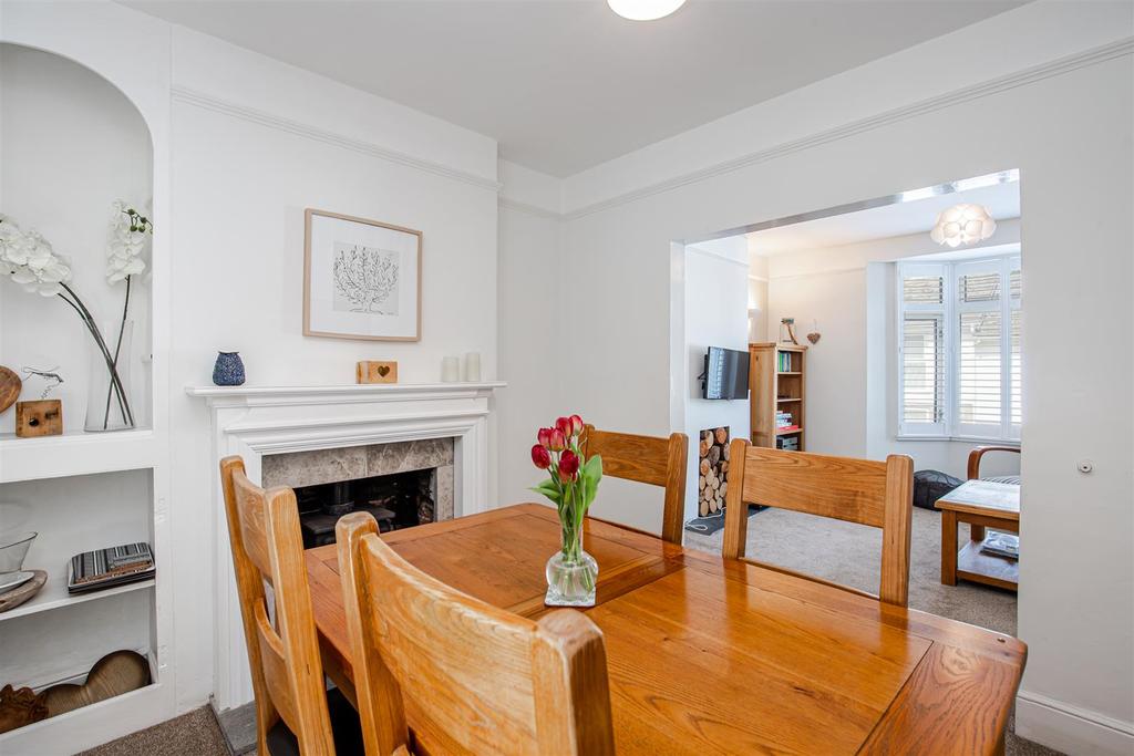 A05 - 121 Victoria Road, Crew House, Dartmouth - 2