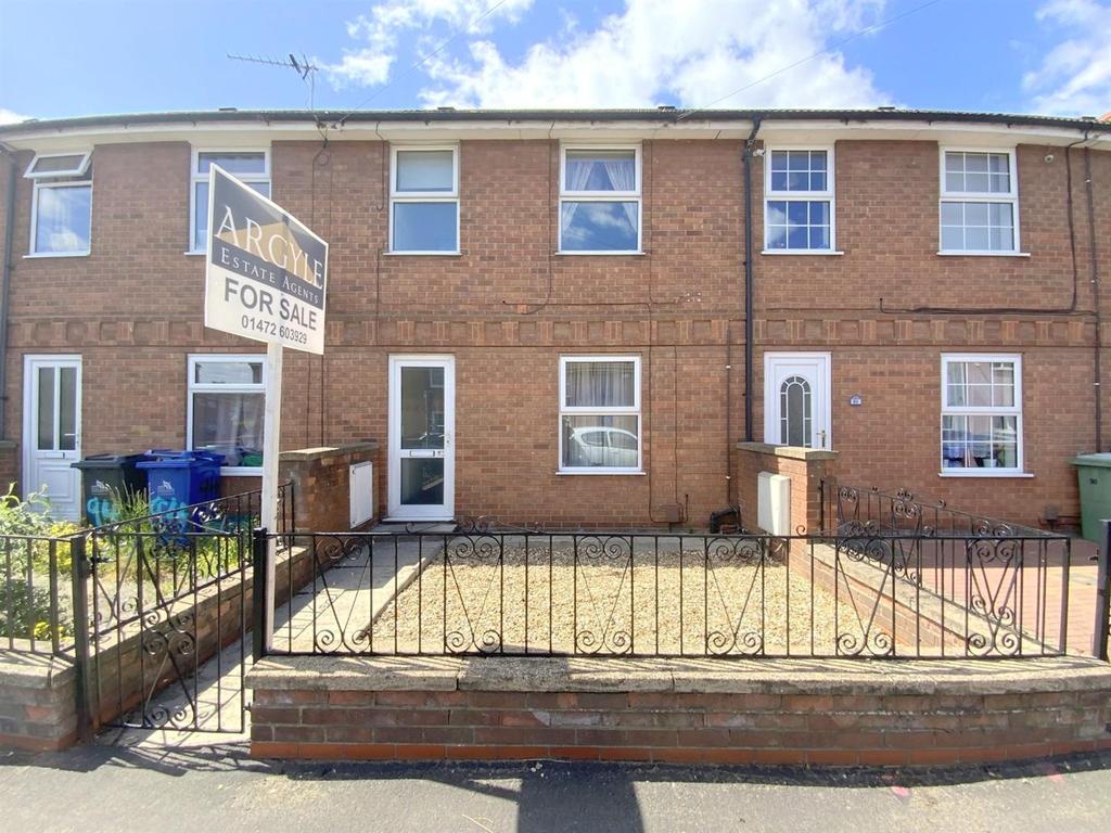 Heneage Road, Grimsby 3 bed terraced house for sale £100,000