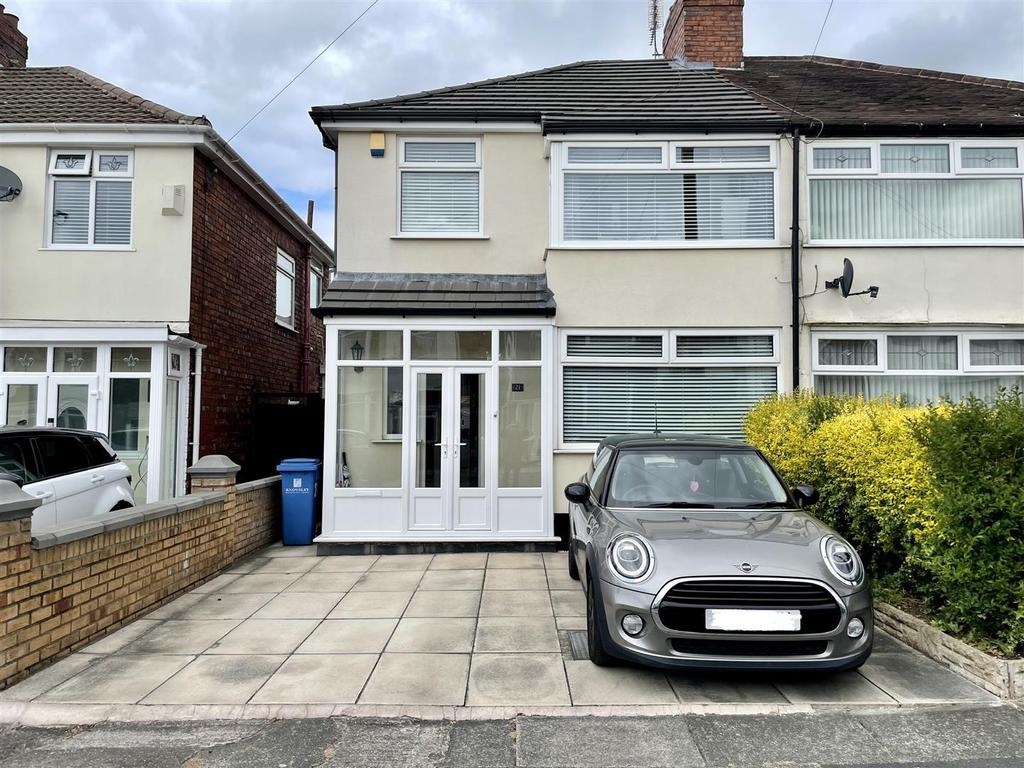 Merton Drive, Liverpool 3 bed semidetached house £225,000