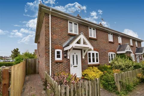 2 bedroom end of terrace house for sale - James Close, Dorchester