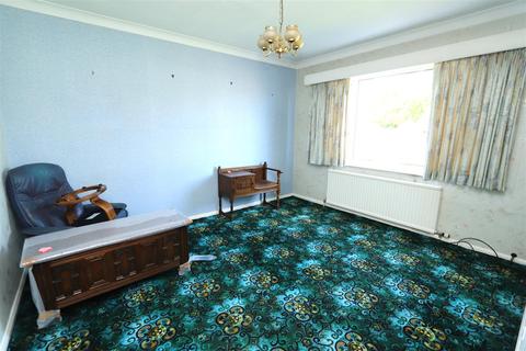 27 Burses Way, Hutton, Brentwood, CM13 2PL