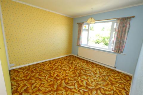 27 Burses Way, Hutton, Brentwood, CM13 2PL