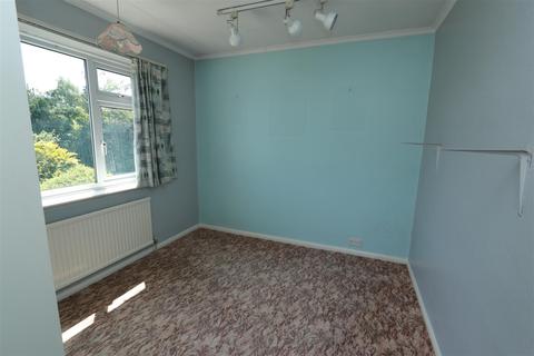 27 Burses Way, Hutton, Brentwood, CM13 2PL