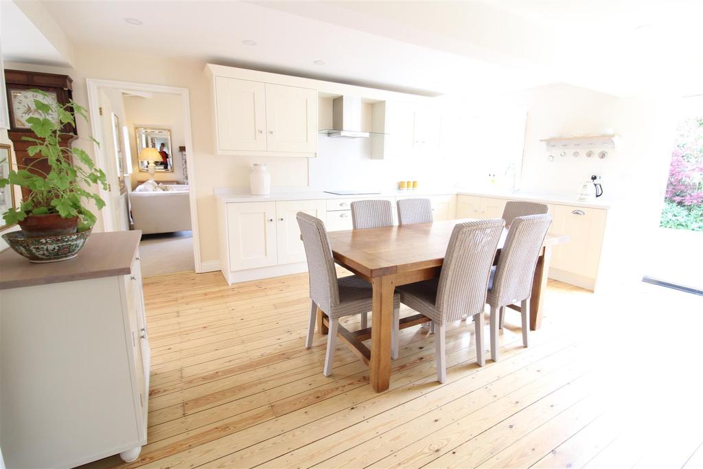 Kilton Court, Aldbrough St. John... 3 bed barn conversion £450,000