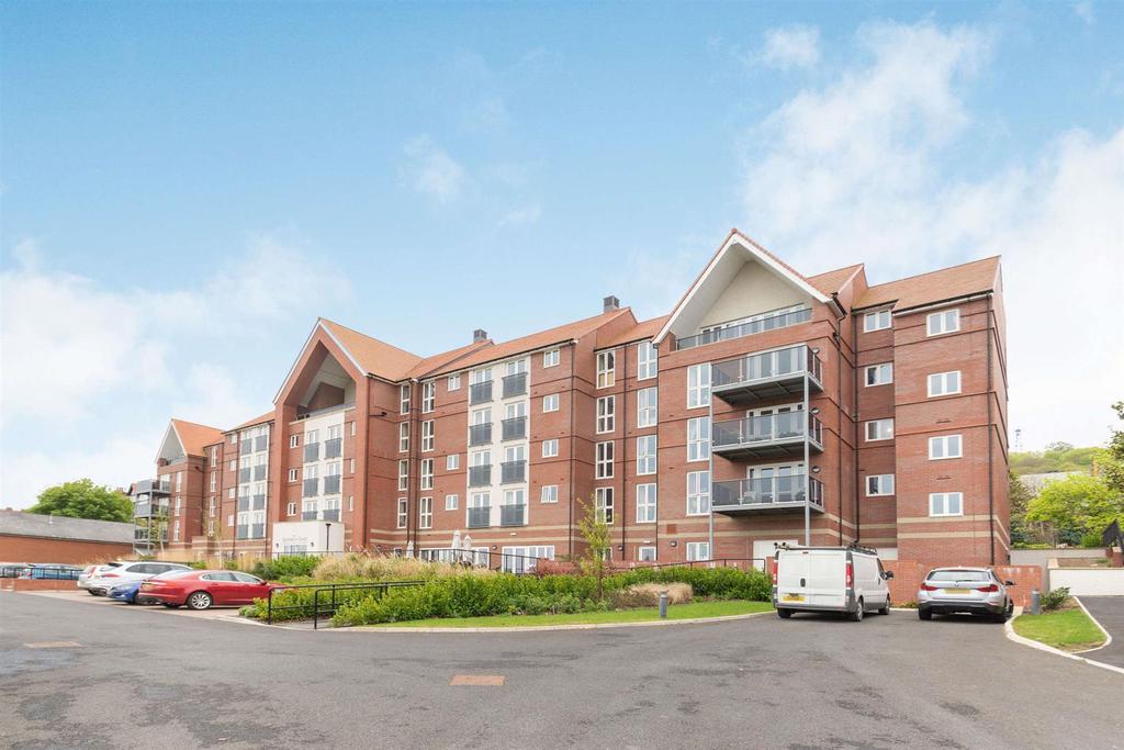 Sycamore Court, Filey Road... 1 bed apartment £100,000