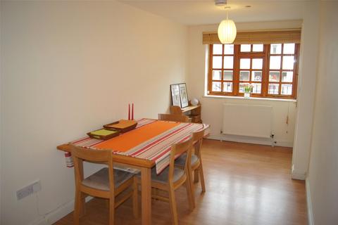 2 bedroom maisonette to rent, Tavistock, Devon