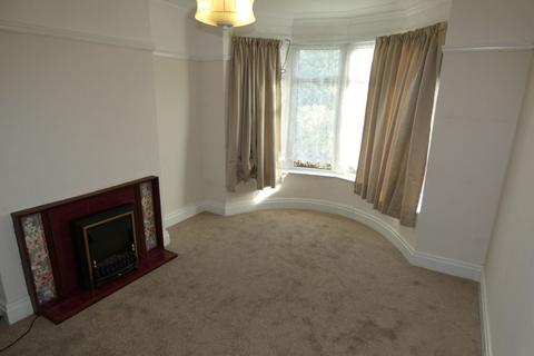 3 bedroom semi-detached house to rent, Park Road, Blackpool, FY1 6RW