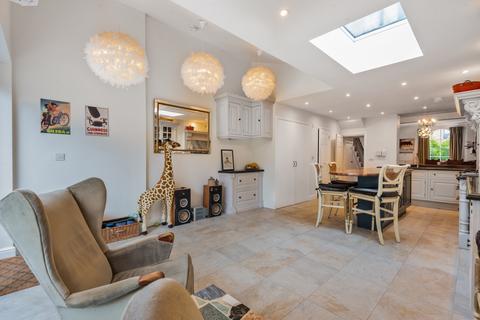 47 Setchell Road, London, SE1 5ST