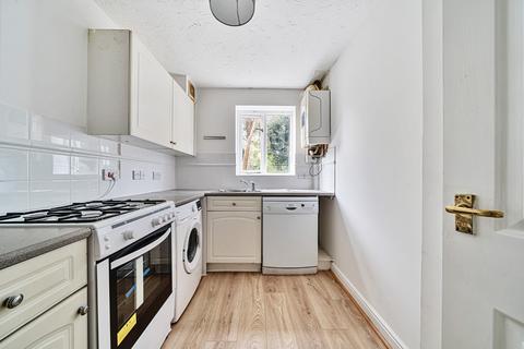 undefined, Grimsby Grove, Newham, London, E16