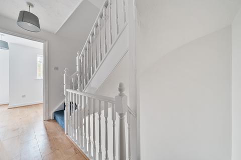 undefined, Grimsby Grove, Newham, London, E16