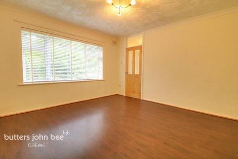 3 bedroom semi-detached house to rent, Brookside Green, Crewe