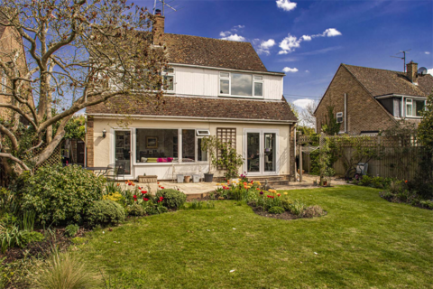 3 bedroom detached house to rent, 13 Lockstile Mead, Goring on Thames, RG8