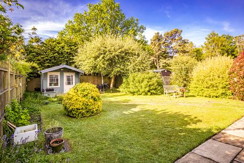 Lloret Beech Lane, Woodcote, Reading, RG8 0PY
