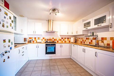 Lloret Beech Lane, Woodcote, Reading, RG8 0PY