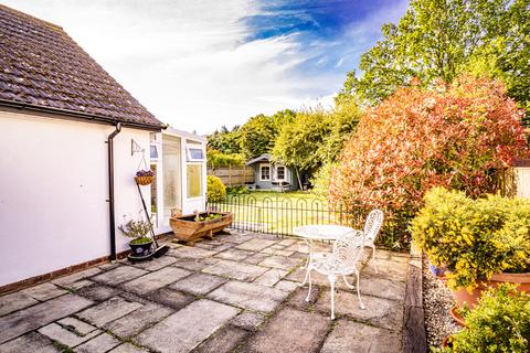 Lloret Beech Lane, Woodcote, Reading, RG8 0PY