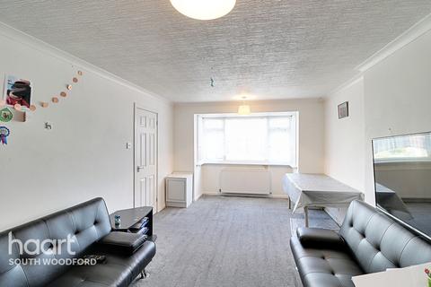 2 bedroom maisonette for sale - Hatch Lane, Chingford, London, E4