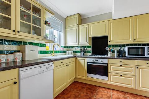 149 Green Lane, Chislehurst, BR7 6AX