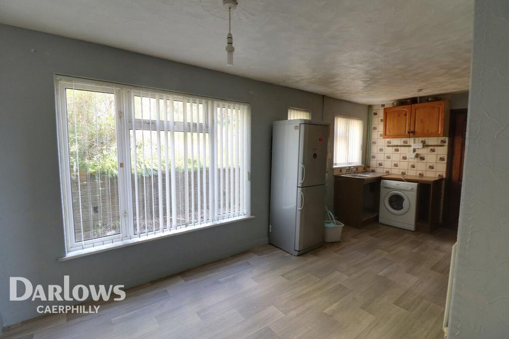 Glan Ffrwd, Caerphilly 3 bed semidetached house for sale £120,000