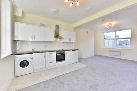 Studio to rent, Allitsen Road, St Johns Wood, London, NW8