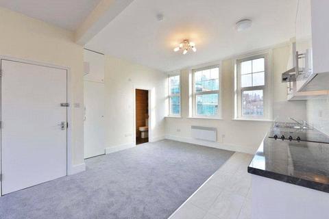 Studio to rent, Allitsen Road, St Johns Wood, London, NW8