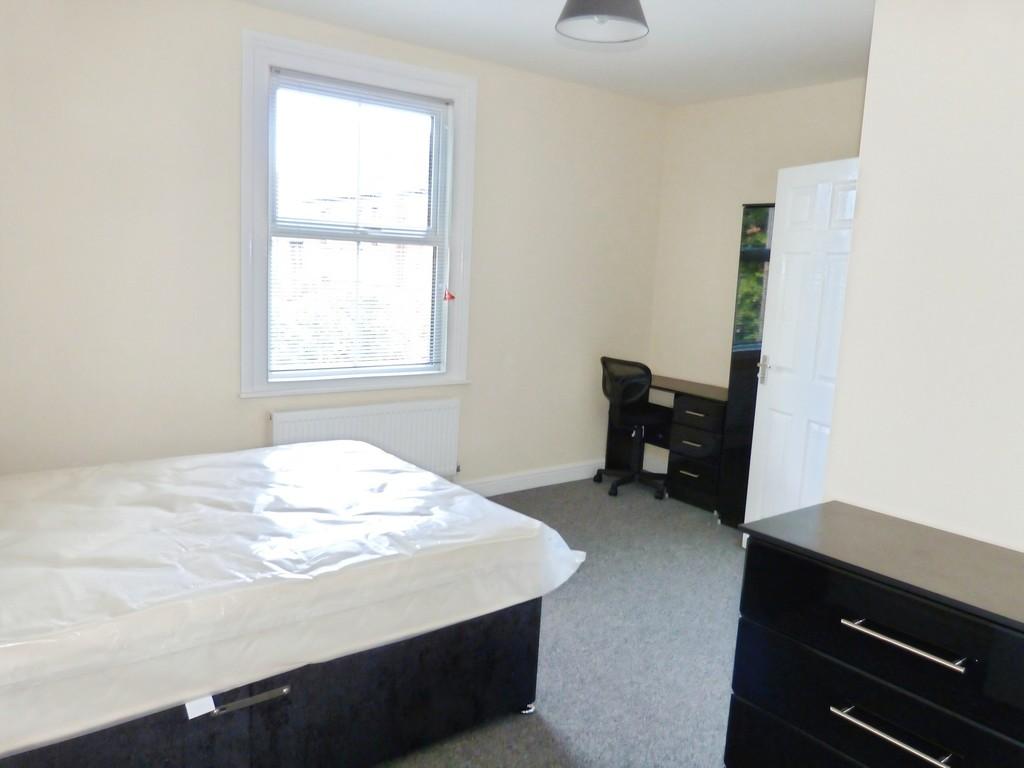 Ed5584b9-Bedroom