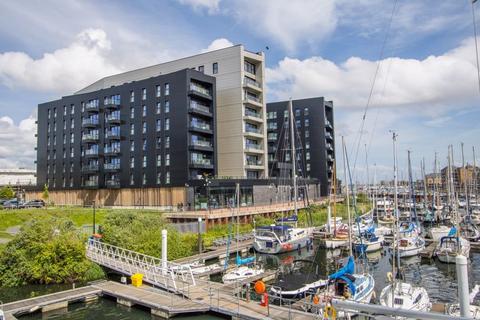 1 bedroom apartment for sale, Bayscape, Watkiss Way, Cardiff