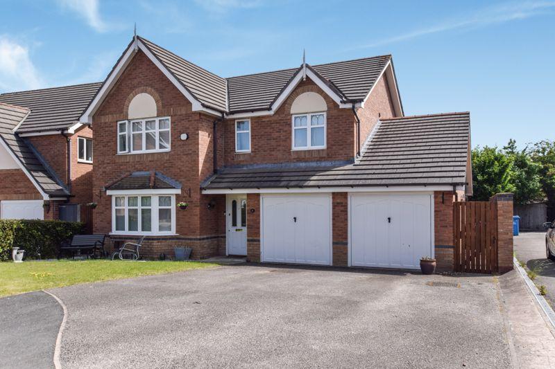 Beckenham Close, Widnes 4 bed detached house £425,000