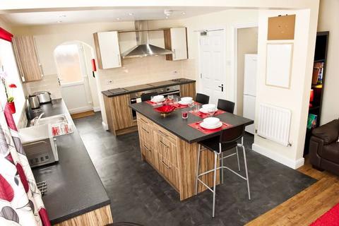 9 Stewardstone Gate, Priorslee, Telford, TF2 9SS